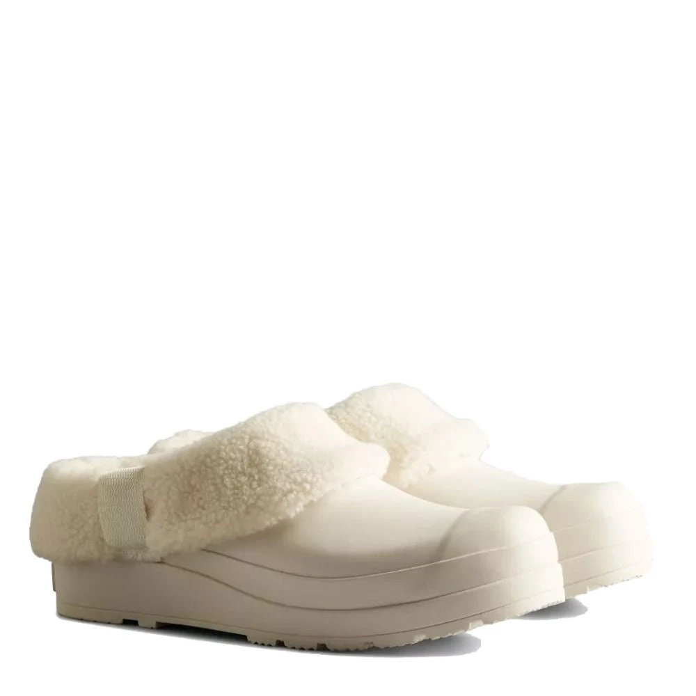 Hunter Women's Play Vegan Shearling Insulated Clogs In White 2 Hunter Women's Play Vegan Shearling Insulated Clogs In White - Image 2