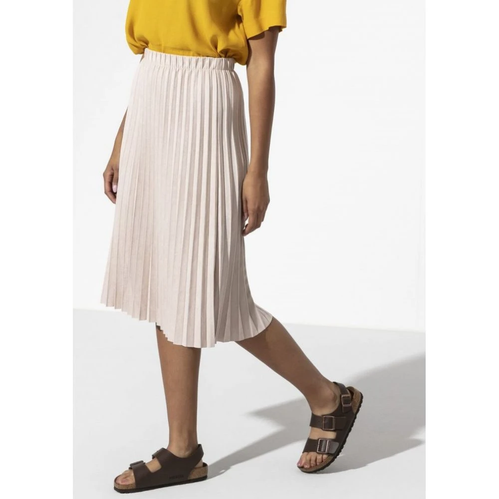 Birkenstock Milano Birko-Flor In Dark Brown 6 Birkenstock Milano Birko-Flor In Dark Brown - Image 6