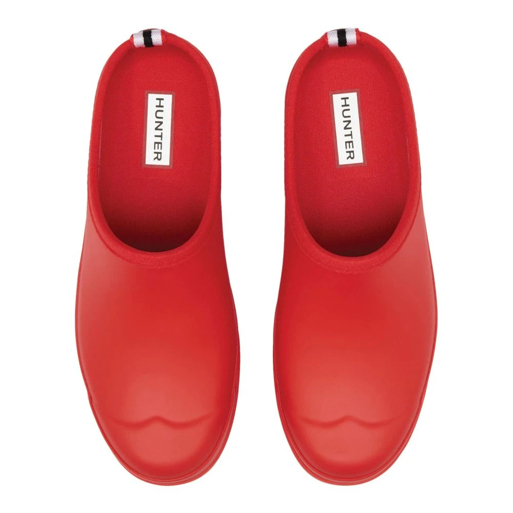 Hunter Women's Play Clogs In Red 3 Hunter Women's Play Clogs In Red - Image 3